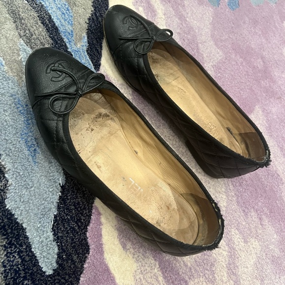 CHANEL black flats 39.5 - Picture 2 of 5